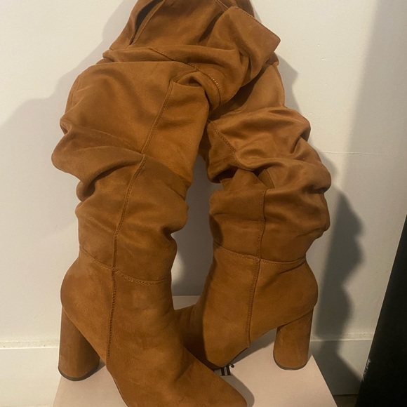 Fall boots - Picture 4 of 6